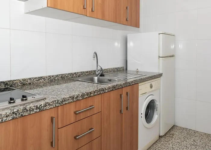 Miralmar, 10º-69 Apartment *